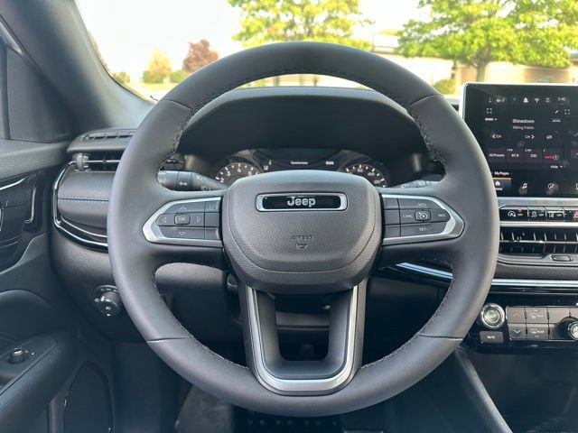 New 2026 Jeep Compass Latitude image 25