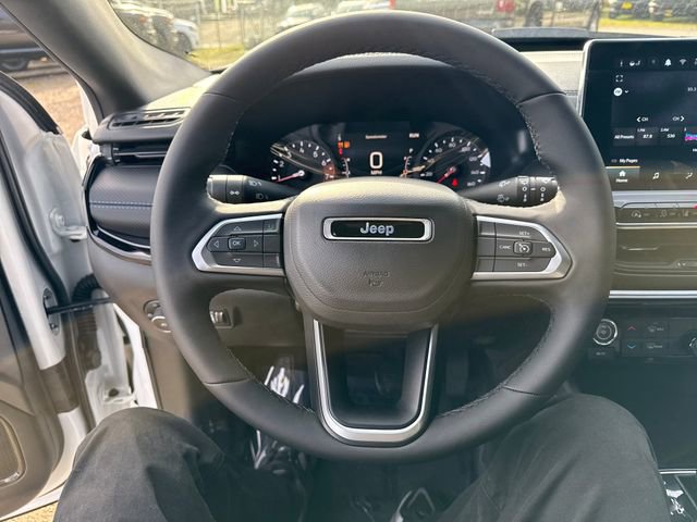 New 2026 Jeep Compass Latitude image 18