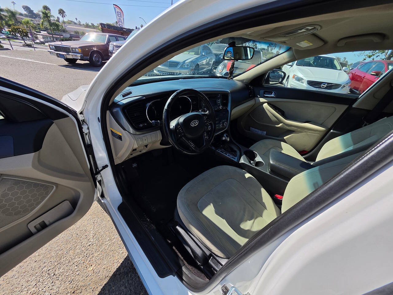Used 2012 Kia Optima Hybrid FWD image 21