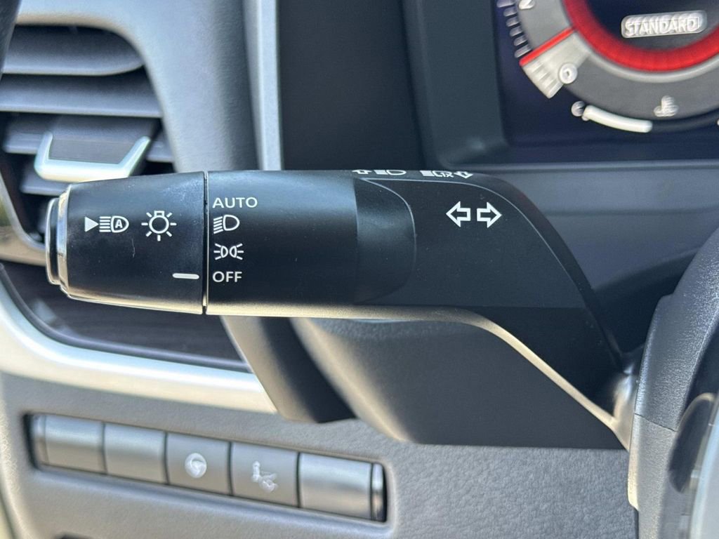 Used 2023 Nissan Rogue Platinum w/ Platinum Premium Package image 17