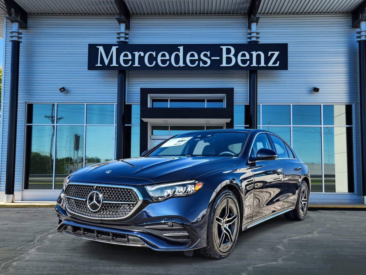 New 2026 Mercedes-Benz E 350 4MATIC image 3