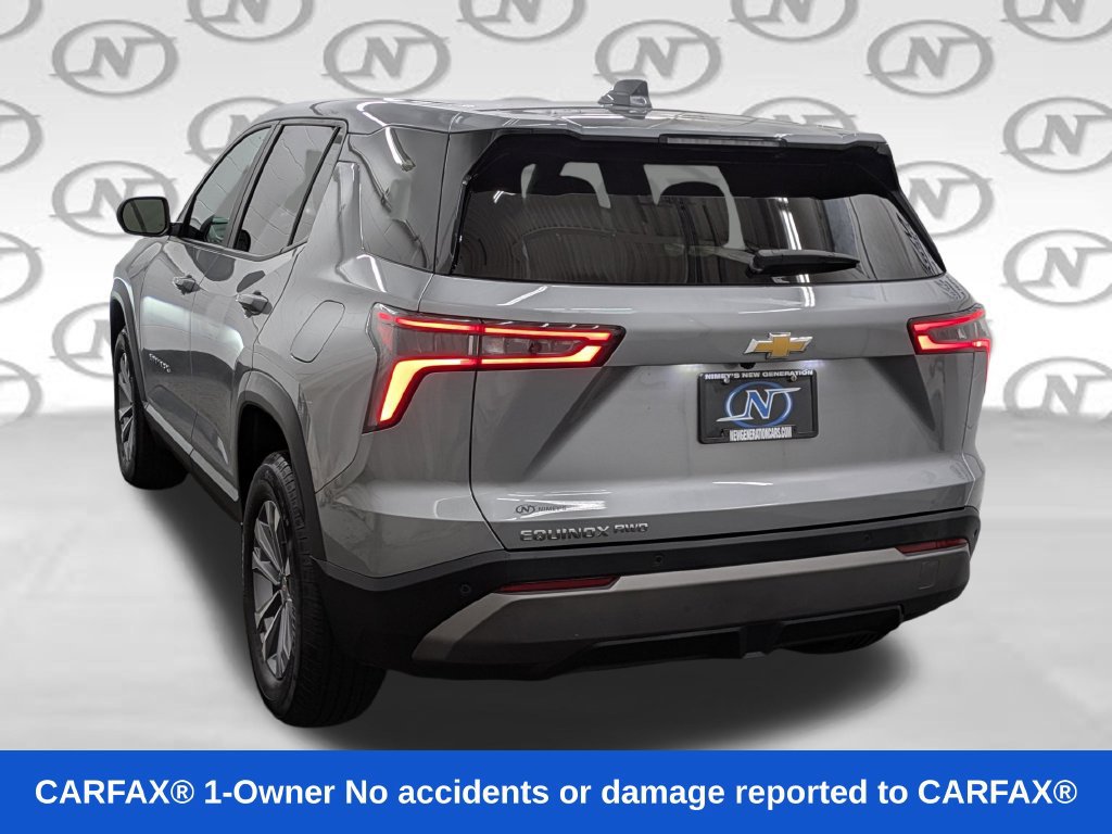 Used 2025 Chevrolet Equinox LT AWD/4WD image 16