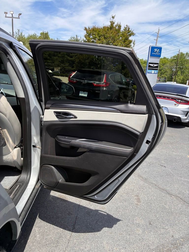 Used 2013 Cadillac SRX FWD image 44