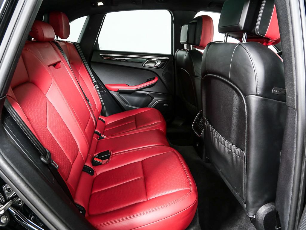 Certified 2021 Porsche Macan S image 24