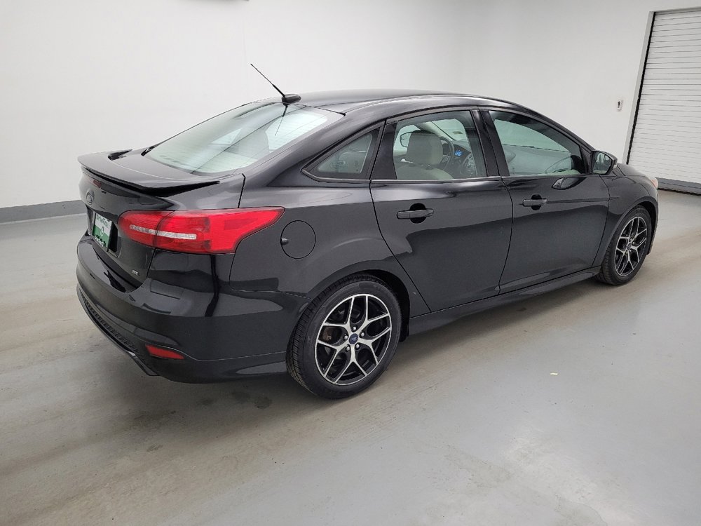 Used 2015 Ford Focus SE w/ SE Sport Package FWD image 10