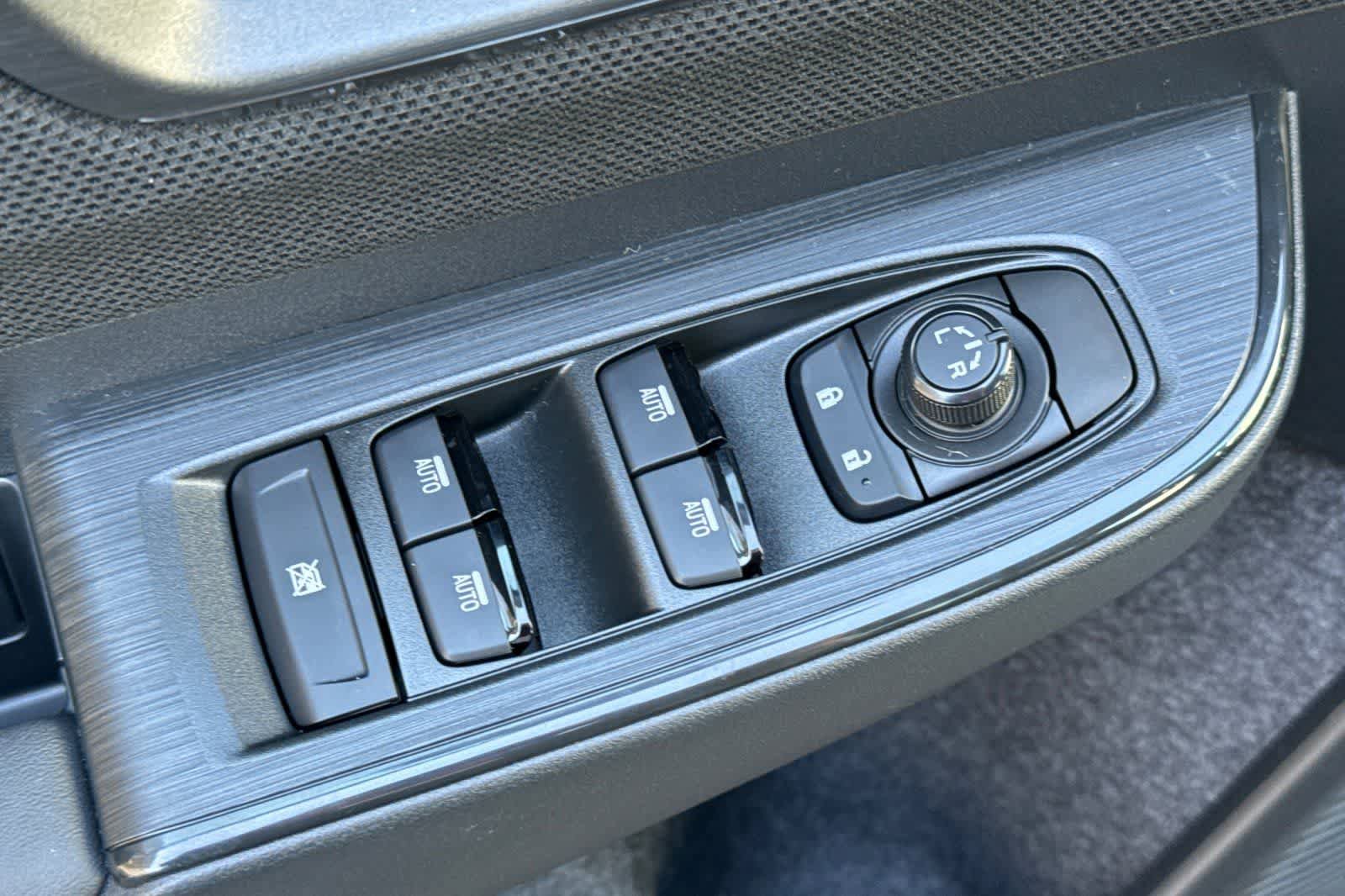 New 2026 Subaru Outback Limited AWD/4WD image 13