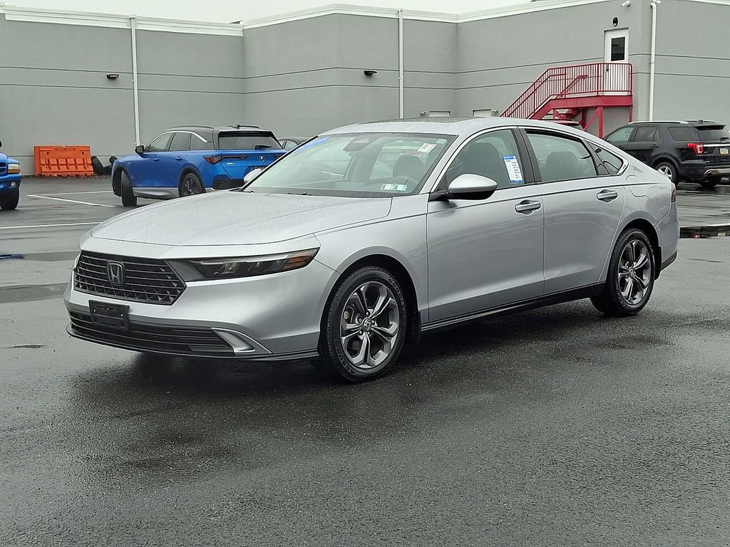 Used 2023 Honda Accord EX image 3