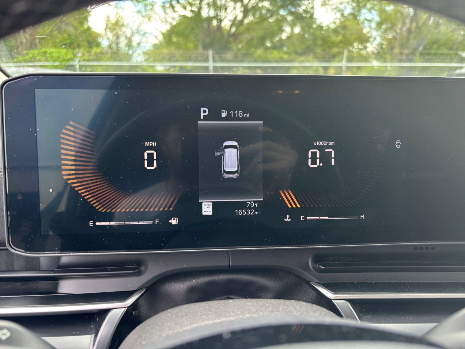 Used 2026 Kia Carnival FWD image 43