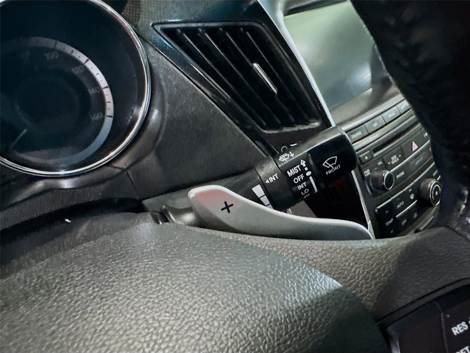 Used 2014 Hyundai Sonata SE w/ Premium Package 03 image 6