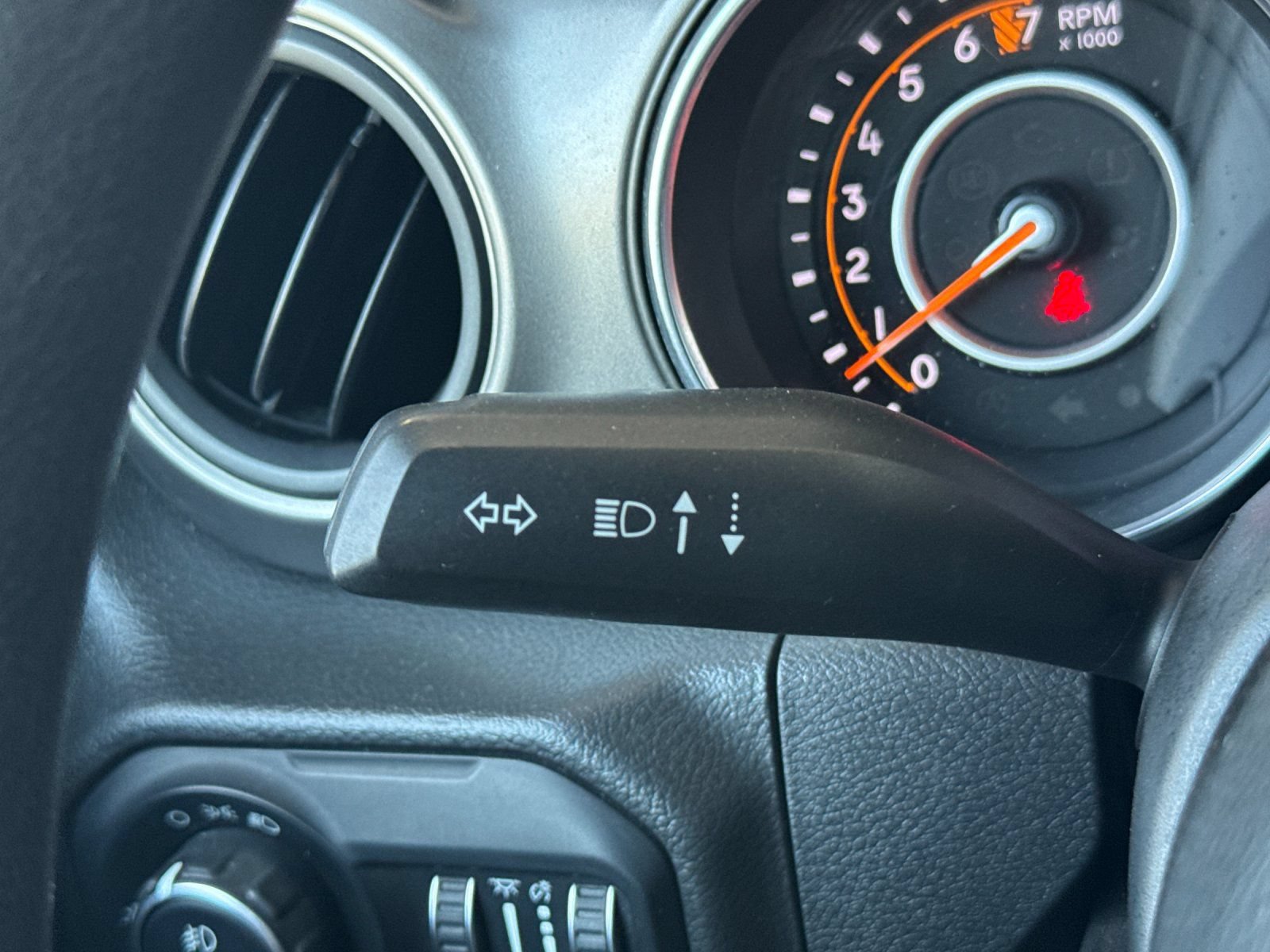 Used 2022 Jeep Gladiator Sport AWD/4WD image 28
