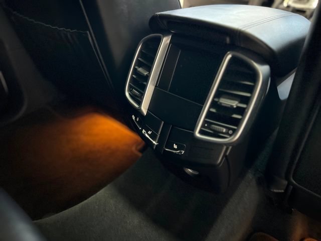 Used 2014 Porsche Cayenne Diesel AWD/4WD image 35