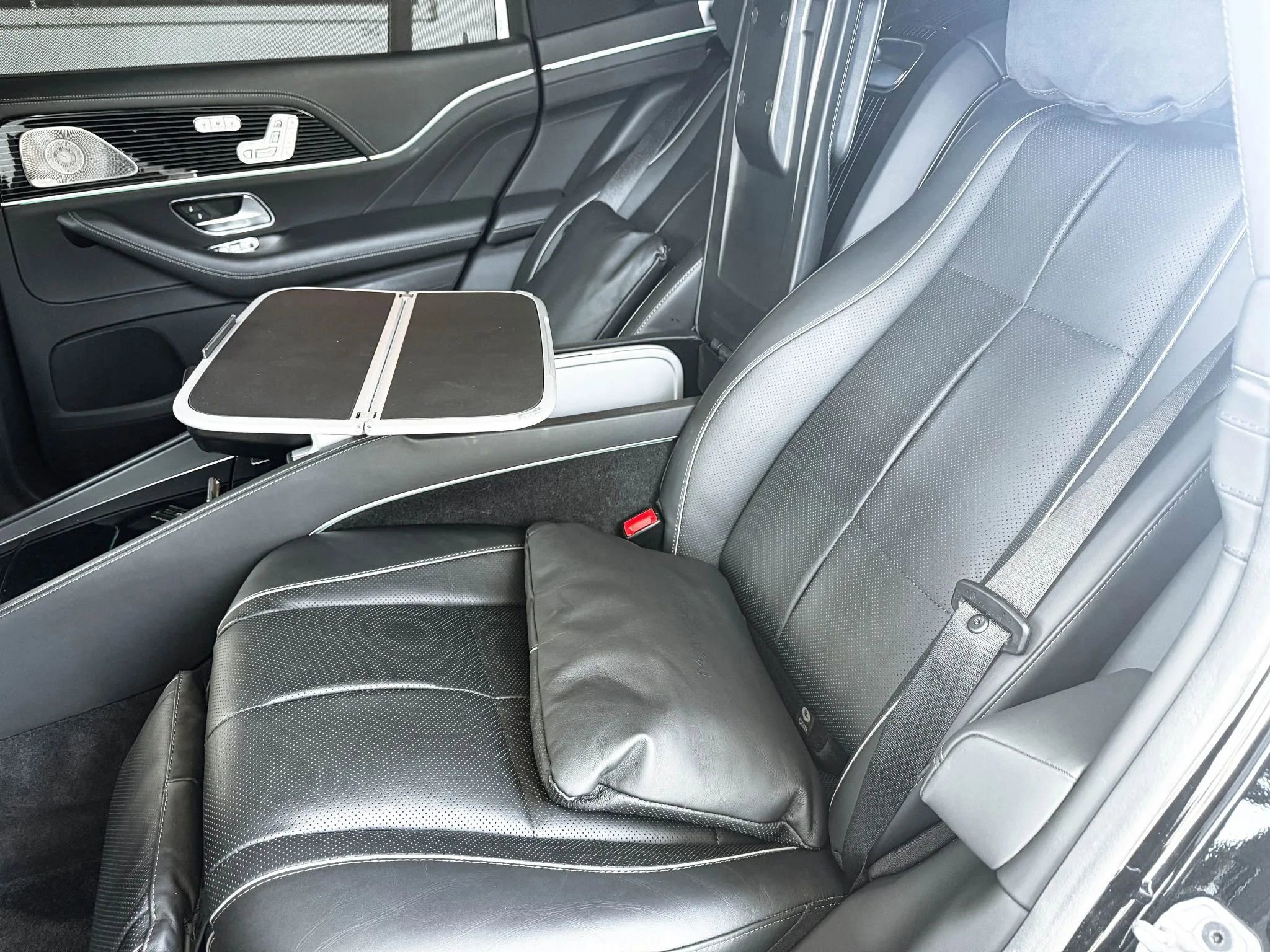 Used 2022 Mercedes-Benz Maybach GLS 600 4MATIC image 30