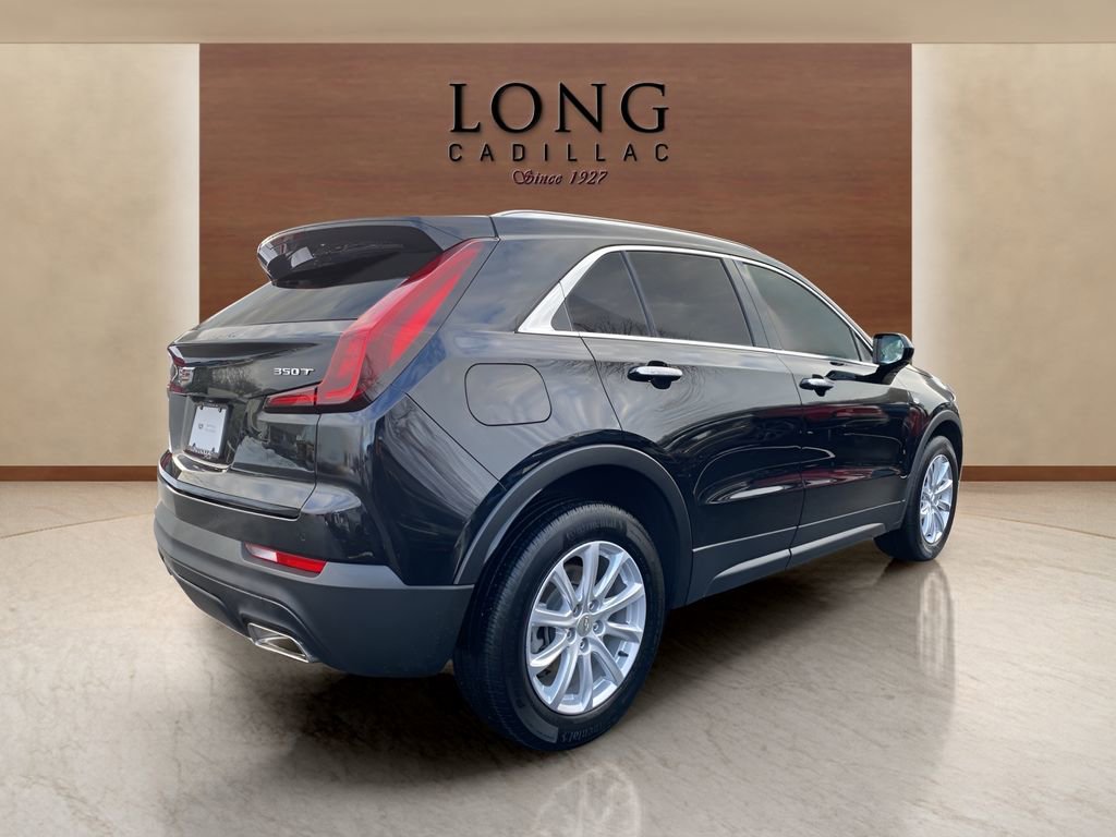 Certified 2023 Cadillac XT4 Luxury w/ Cold Weather Package image 5