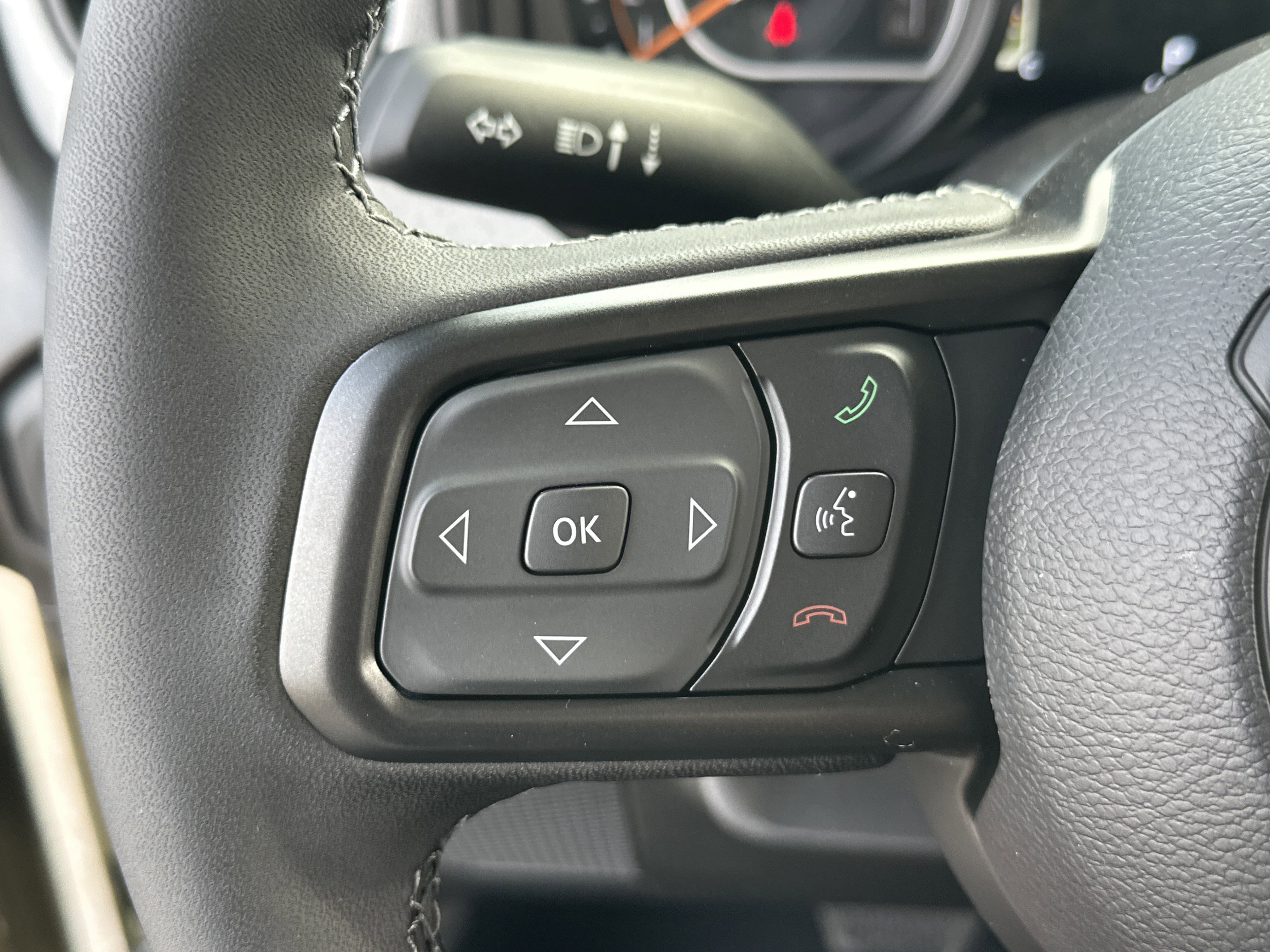 New 2025 Jeep Gladiator Sport image 16