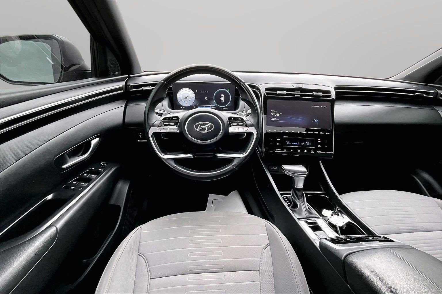 Used 2023 Hyundai Santa Cruz SEL Premium AWD/4WD image 5