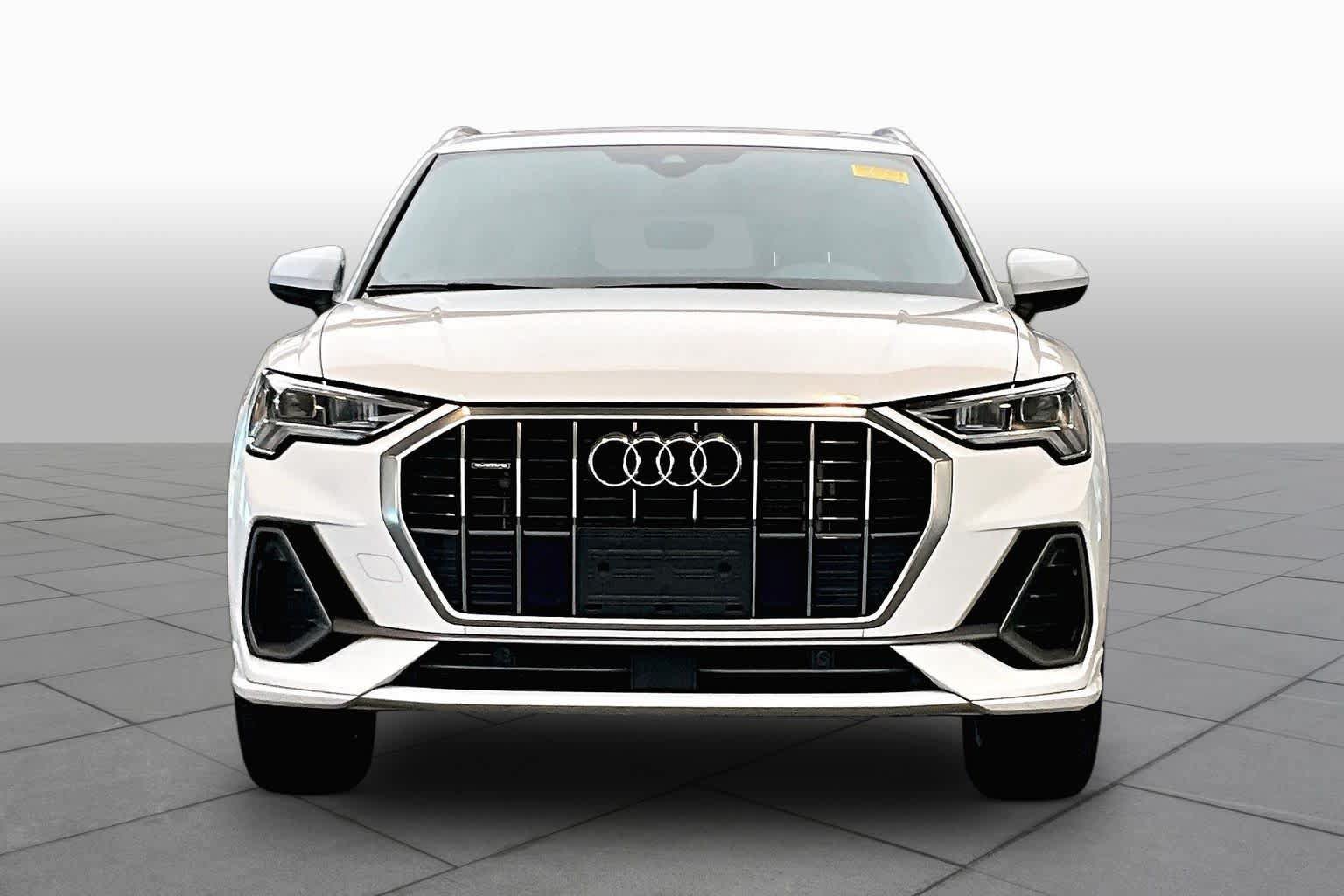 Used 2023 Audi Q3 2.0T Premium w/ Convenience Package AWD/4WD image 4