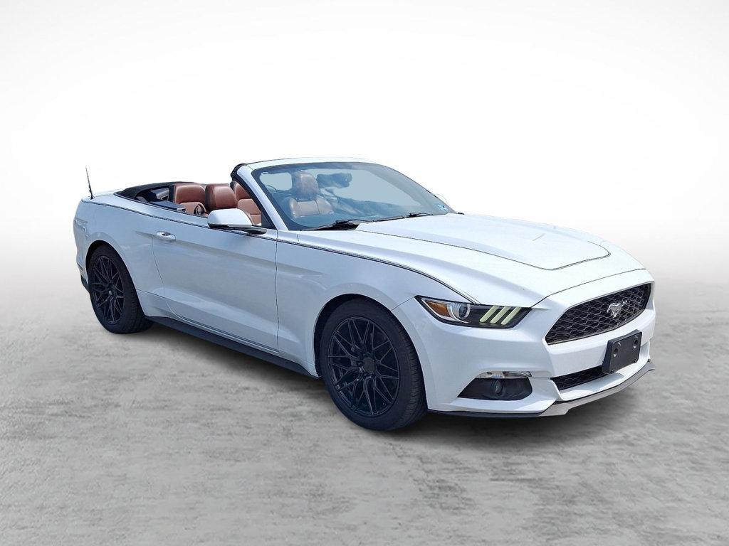 Used 2015 Ford Mustang Premium RWD image 7