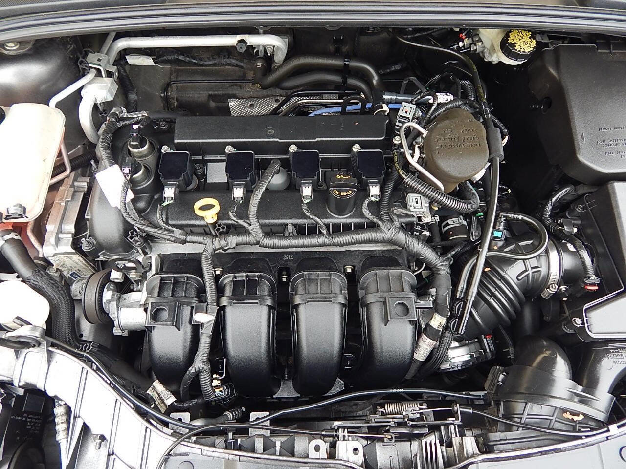 Used 2015 Ford Focus SE image 25