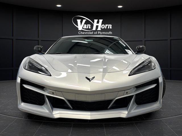 Used 2024 Chevrolet Corvette Z06 w/ Stealth Interior Trim Package RWD image 2