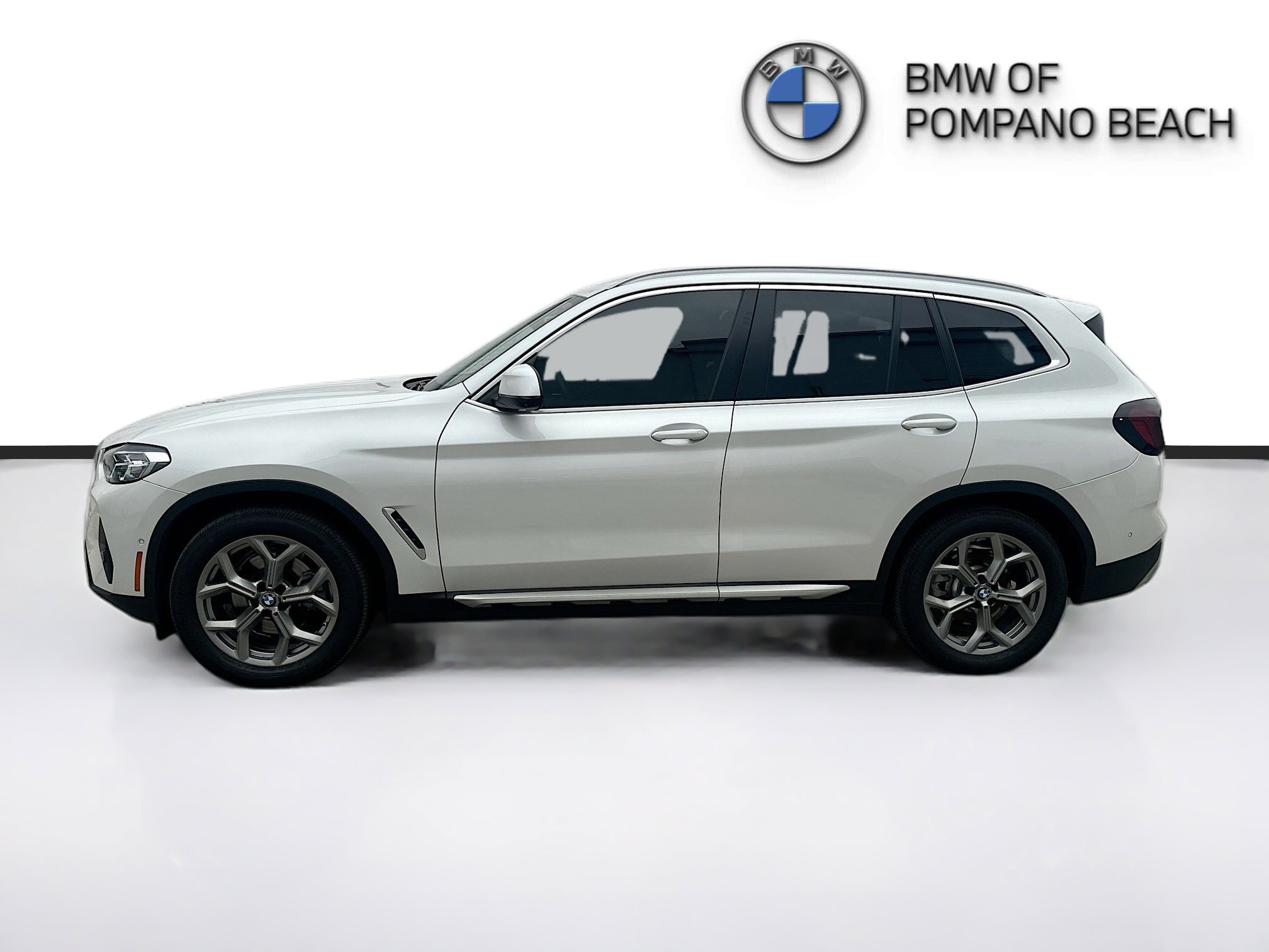 Used 2024 BMW X3 xDrive30i w/ Convenience Package image 4