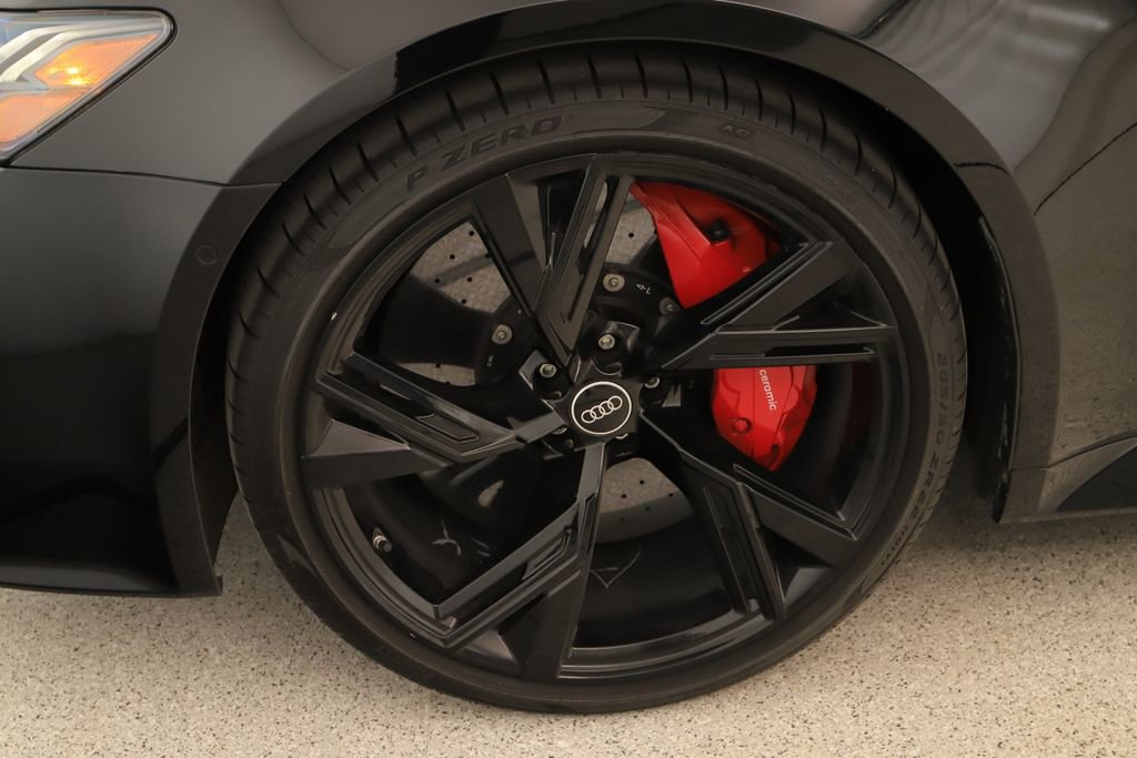 Used 2023 Audi RS 6 AWD/4WD image 39