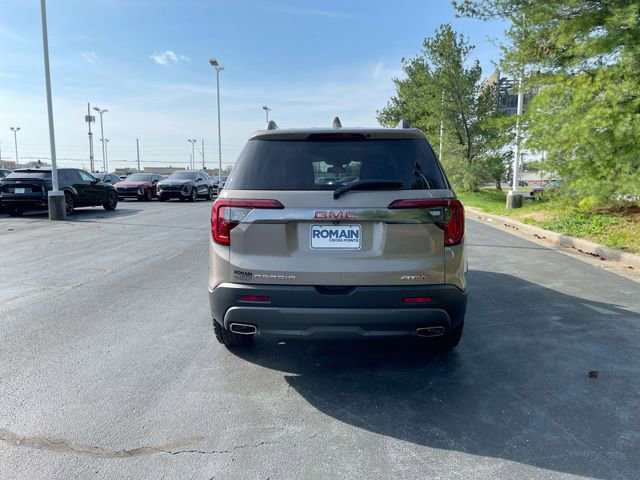 Used 2023 GMC Acadia AT4 image 4