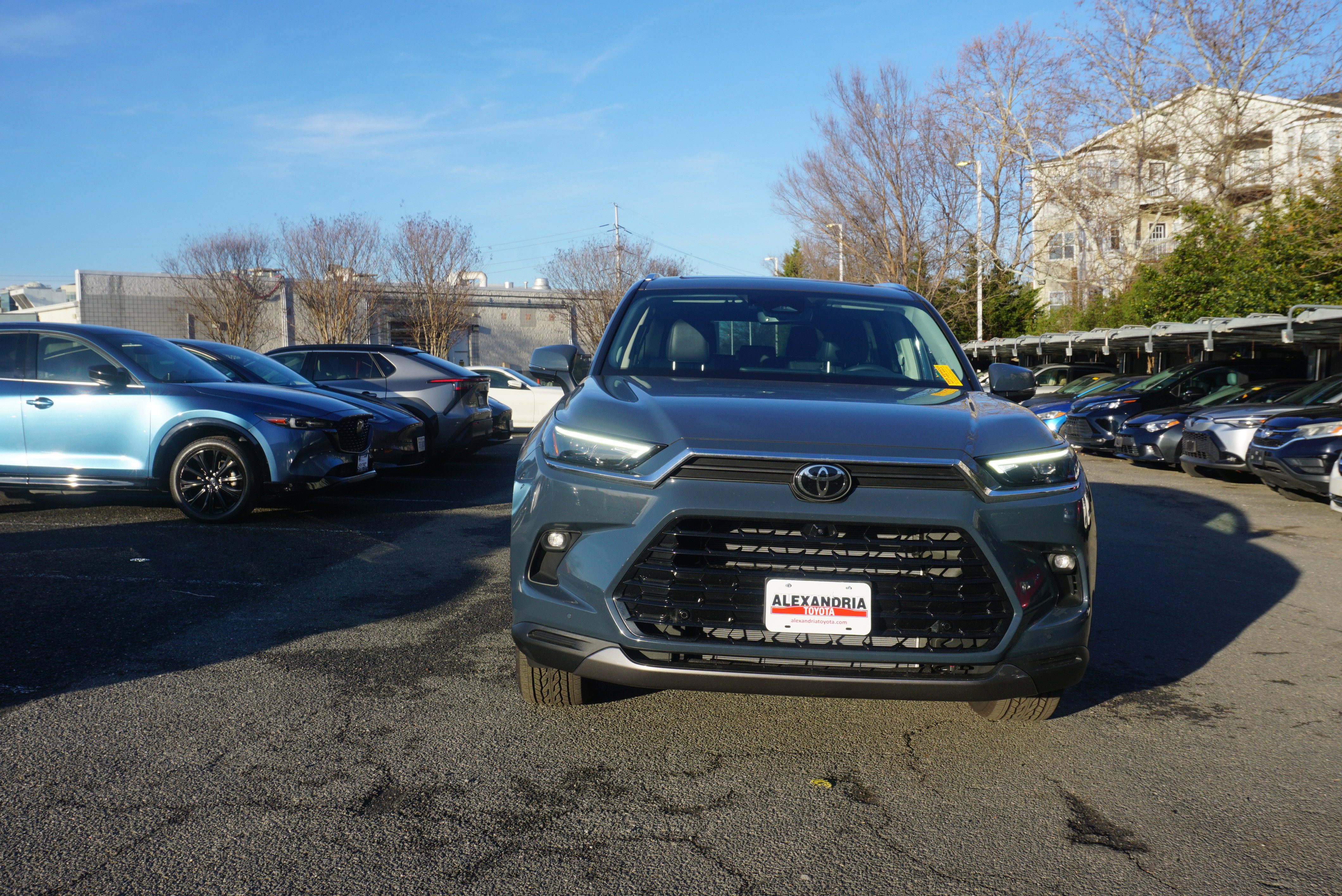 Used 2026 Toyota Grand Highlander Limited image 2