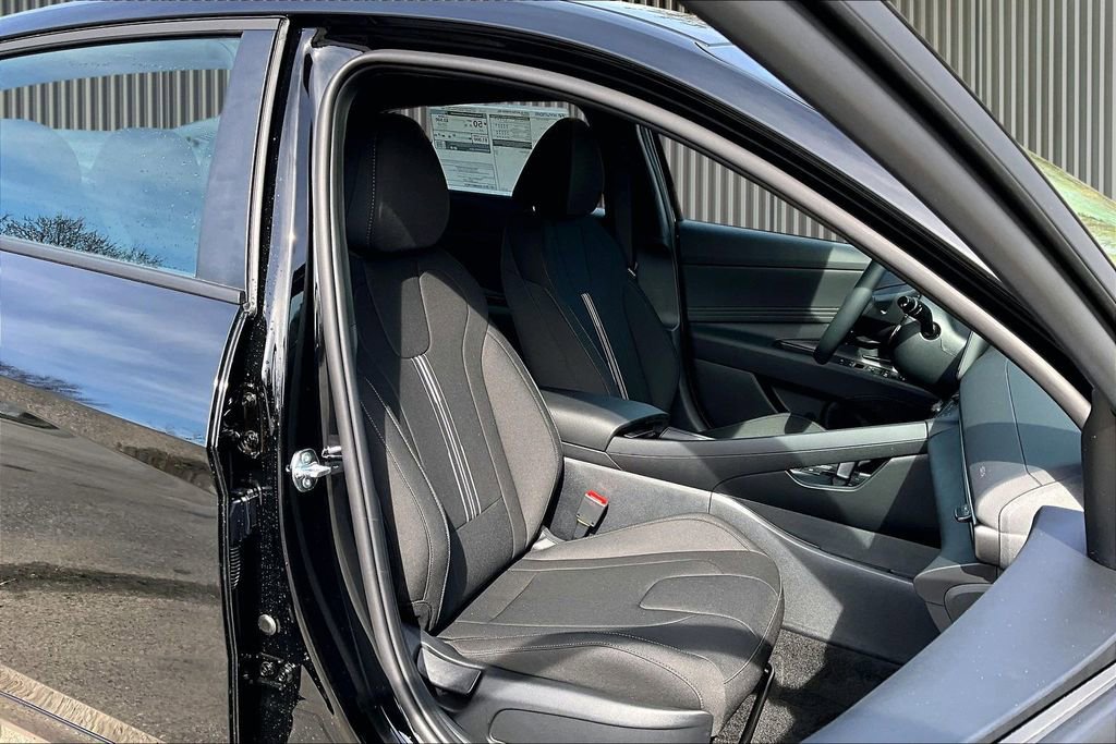 New 2026 Hyundai Elantra Sport image 9