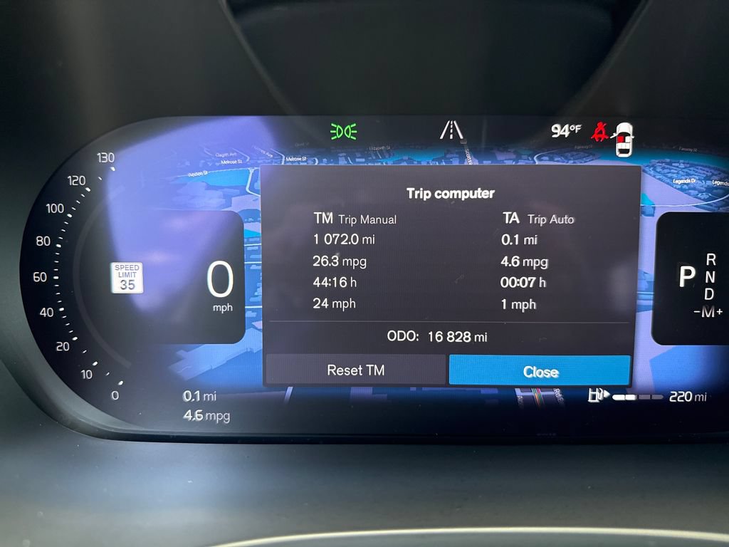 Used 2025 Volvo XC60 B5 Plus AWD/4WD image 26