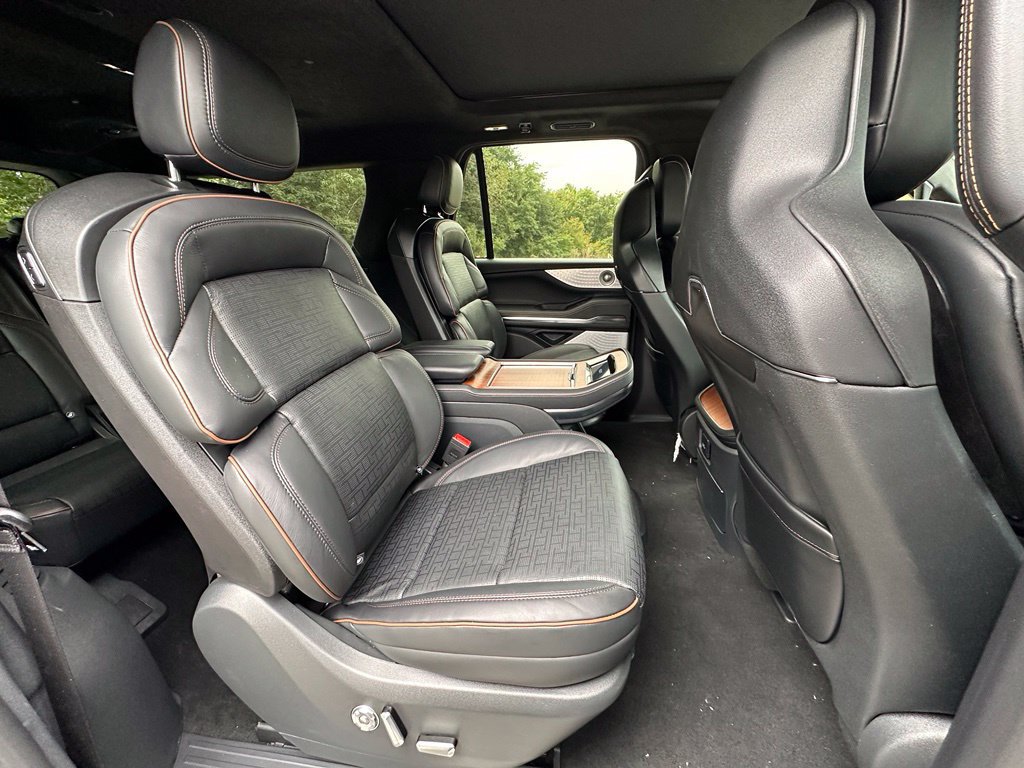 New 2027 Lincoln Navigator L Black Label AWD/4WD image 26
