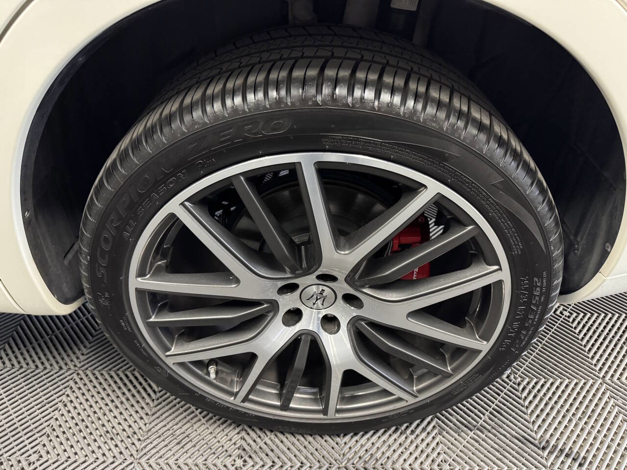 Used 2021 Maserati Levante S GranSport image 18