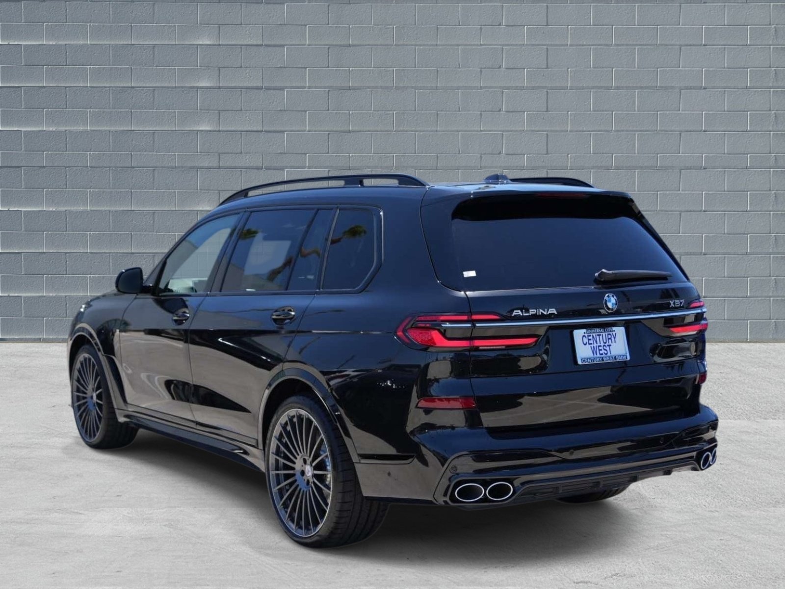 New 2026 BMW ALPINA XB7 AWD/4WD image 3
