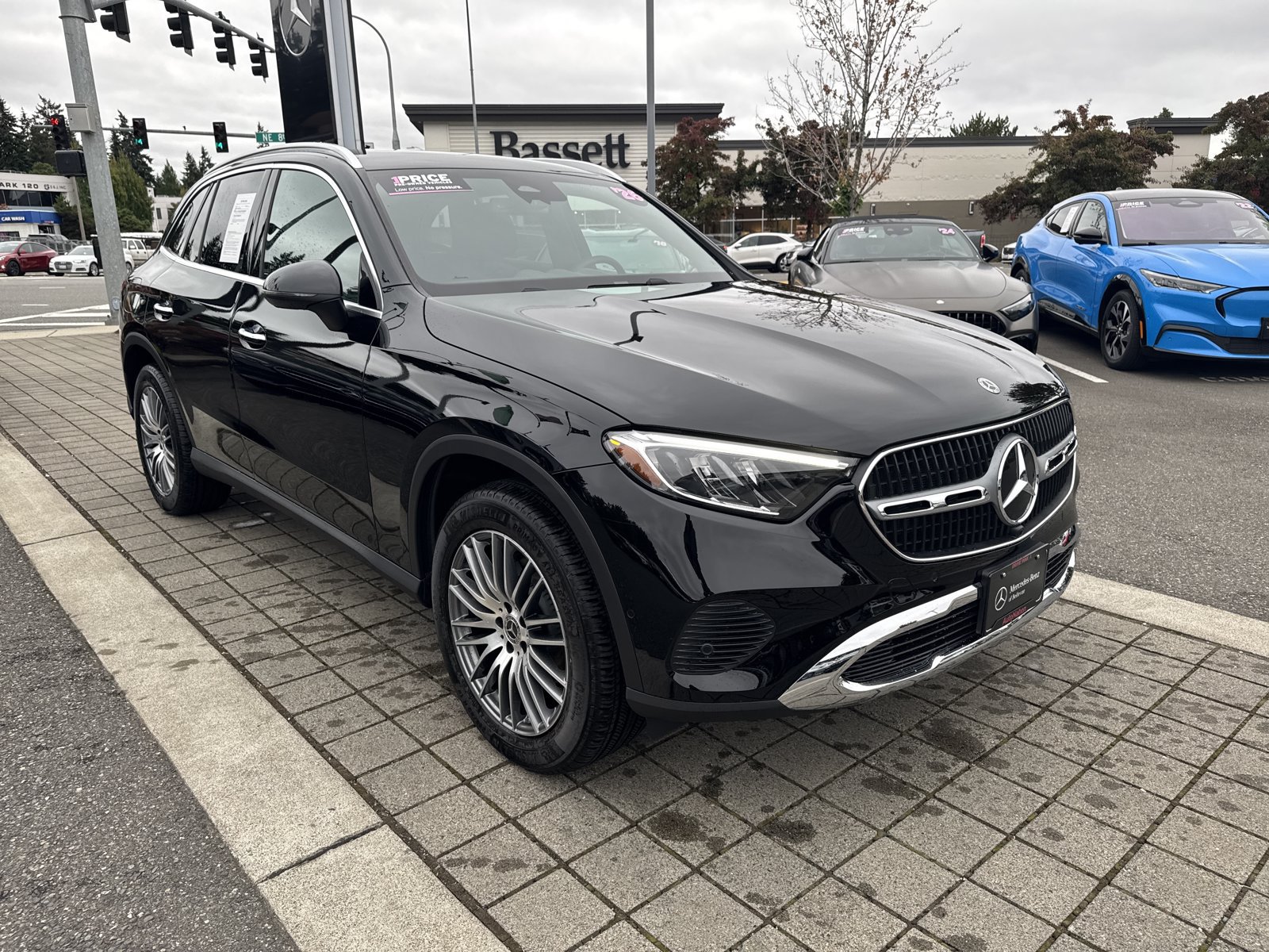 Certified 2026 Mercedes-Benz GLC 300 4MATIC image 4