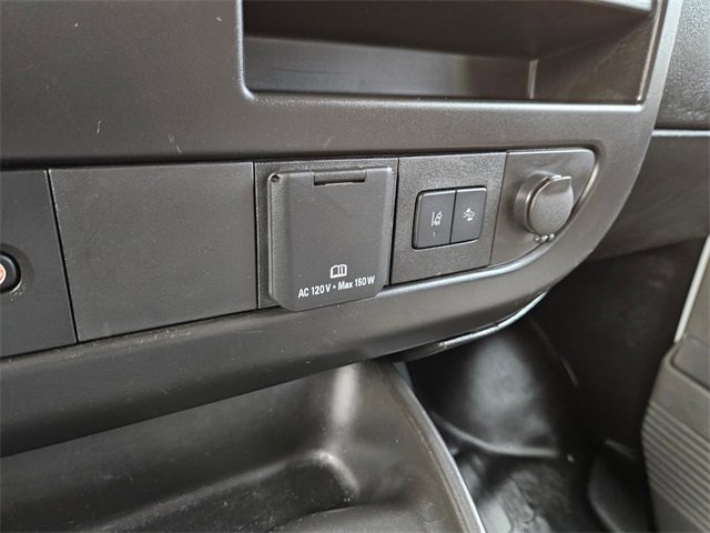 Used 2024 GMC Savana 2500 w/ Driver Convenience Package image 23