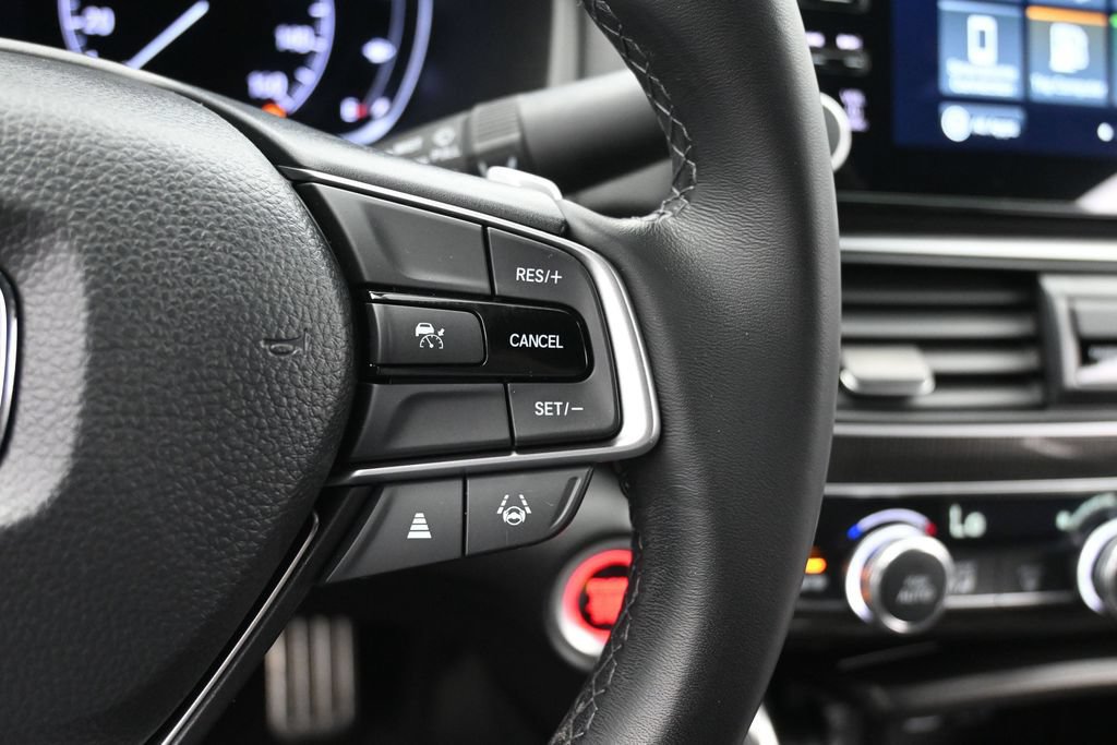 Used 2022 Honda Accord Sport image 2