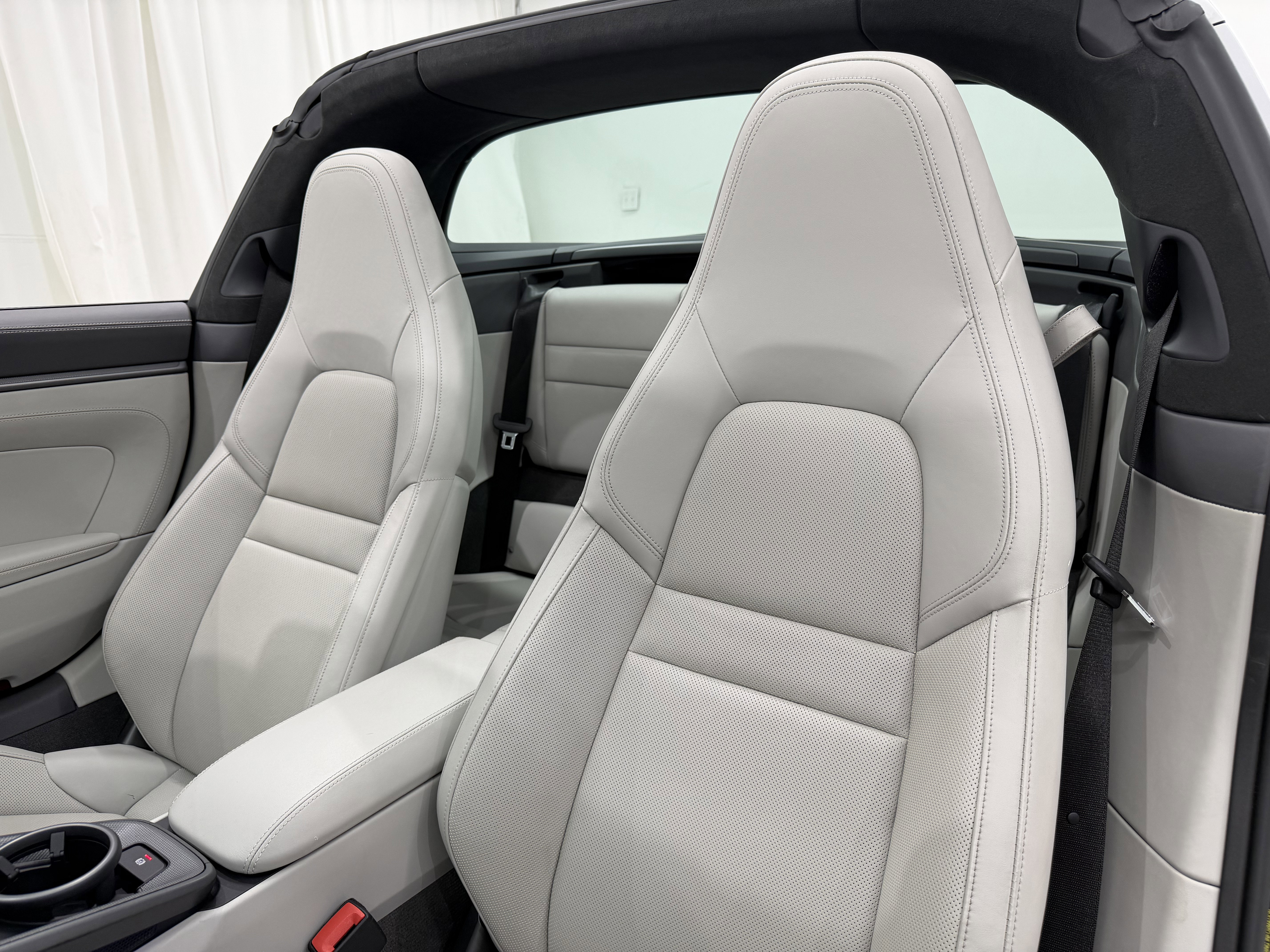 Certified 2022 Porsche 911 Targa 4S image 5