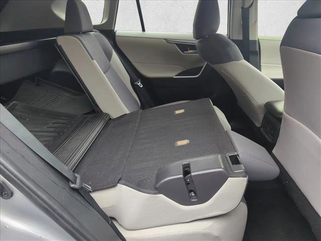 Used 2021 Toyota RAV4 XLE image 22
