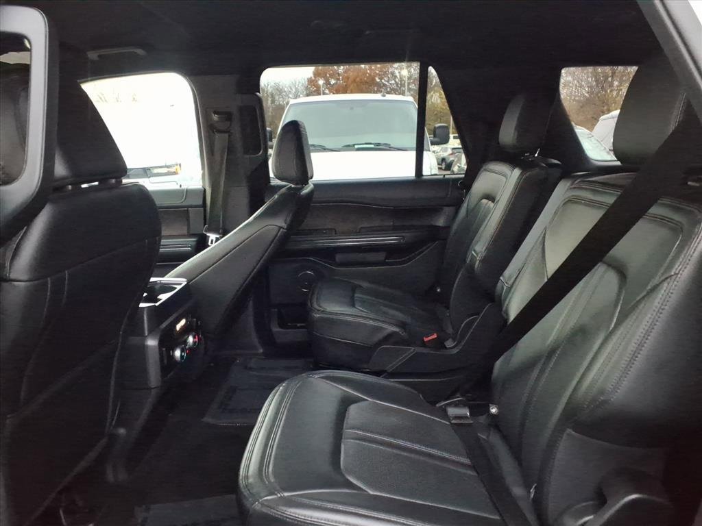 Used 2021 Ford Expedition Limited image 15