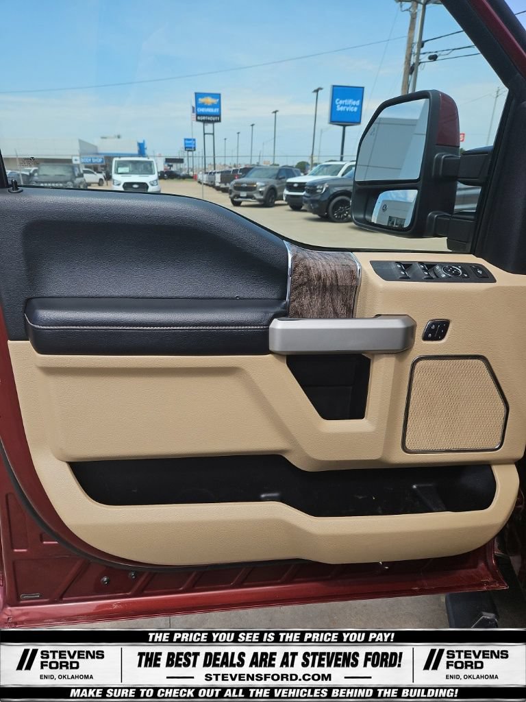 Used 2017 Ford F350 Lariat w/ Lariat Value Package AWD/4WD image 28