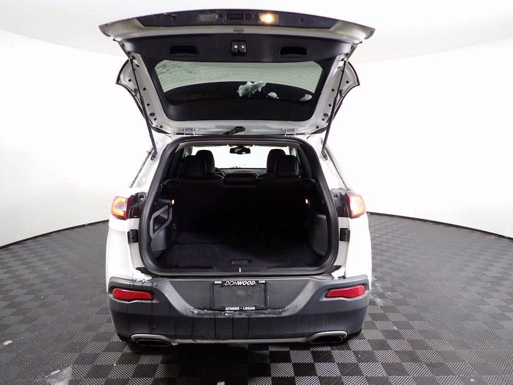 Used 2016 Jeep Cherokee Limited image 15