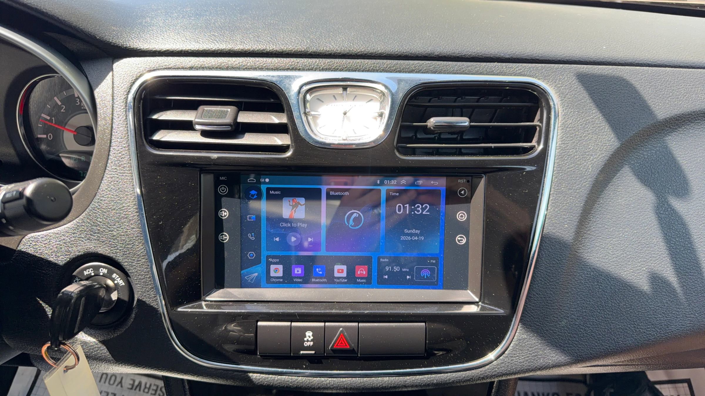 Used 2012 Chrysler 200 Touring image 23