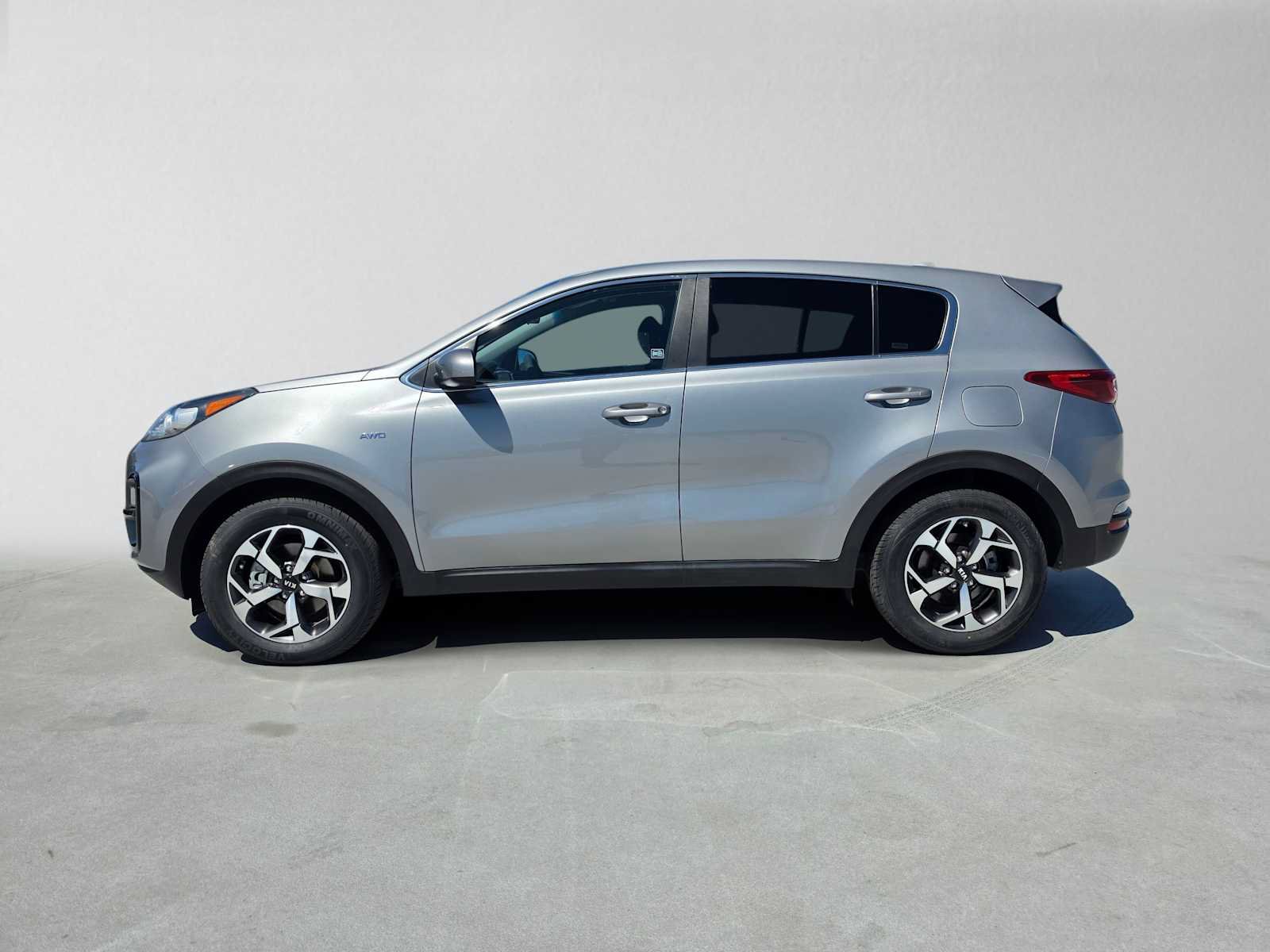Used 2022 Kia Sportage LX AWD/4WD image 6