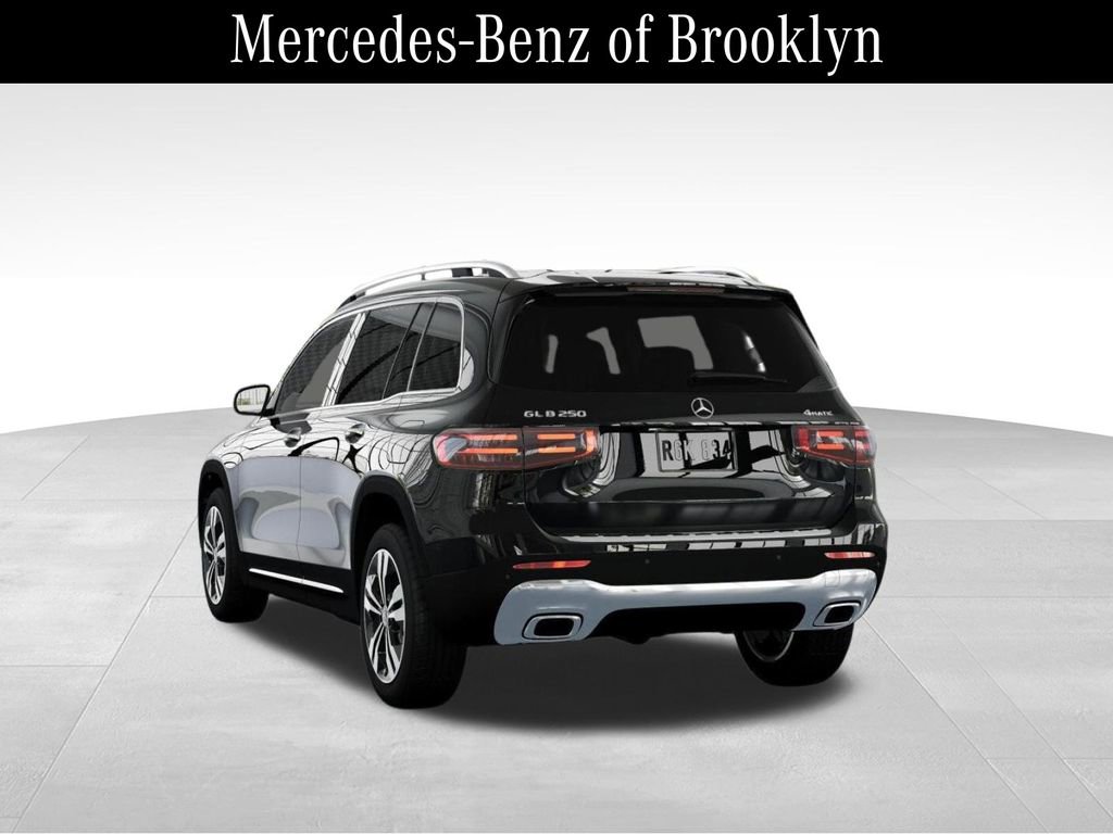 Used 2025 Mercedes-Benz GLB 250 4MATIC image 27