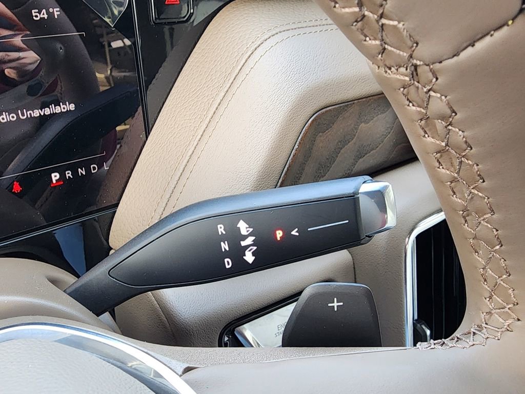 New 2026 GMC Yukon XL Denali w/ Denali Reserve Package image 24