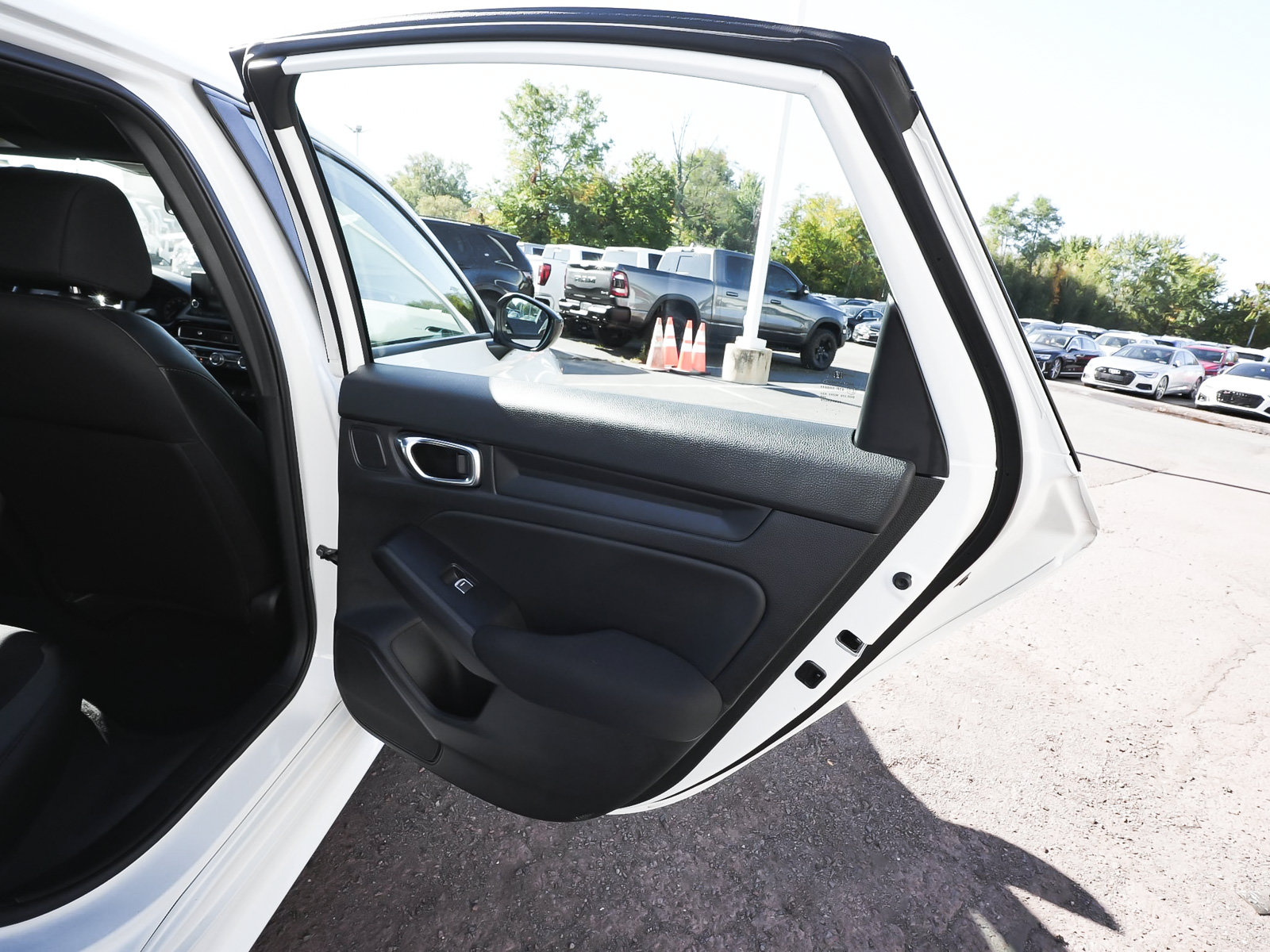 Used 2025 Honda Civic Sport image 14