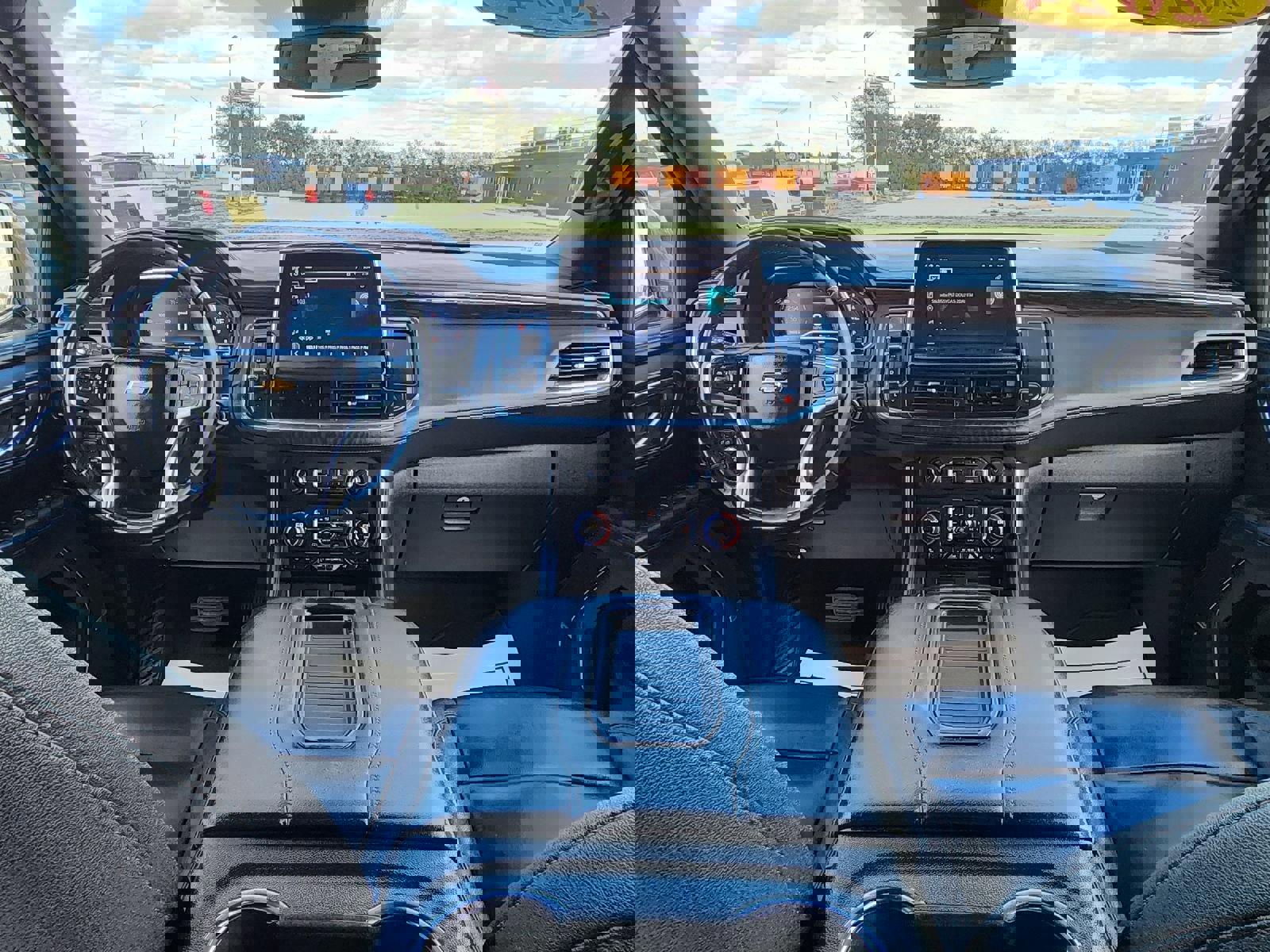 Used 2024 Chevrolet Tahoe LT image 28