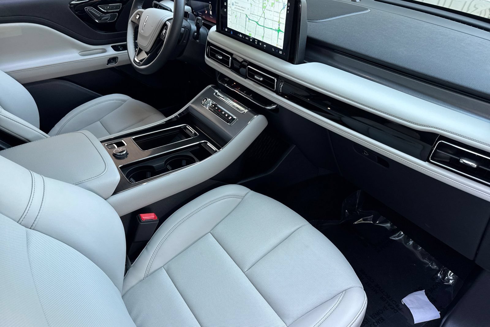New 2026 Lincoln Aviator AWD image 12