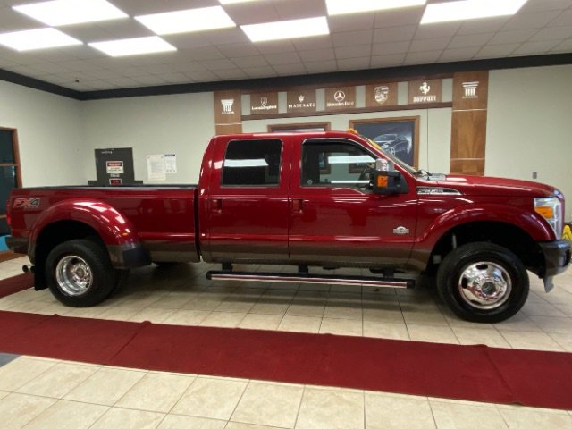 Used 2015 Ford F350 King Ranch w/ King Ranch w/Chrome Package image 9