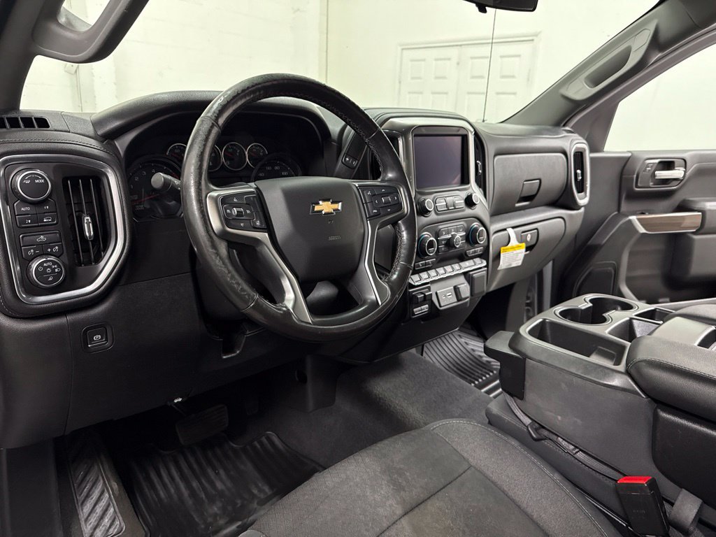 Used 2020 Chevrolet Silverado 1500 LT w/ All-Star Edition AWD/4WD image 16