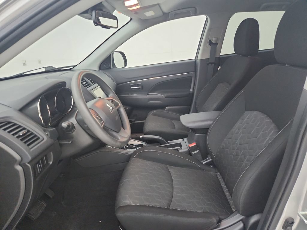 Used 2025 Mitsubishi Outlander Sport ES AWD/4WD image 2